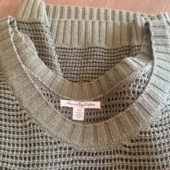 American Eagle Short Sleeve Sweater - Picture 3 of 3